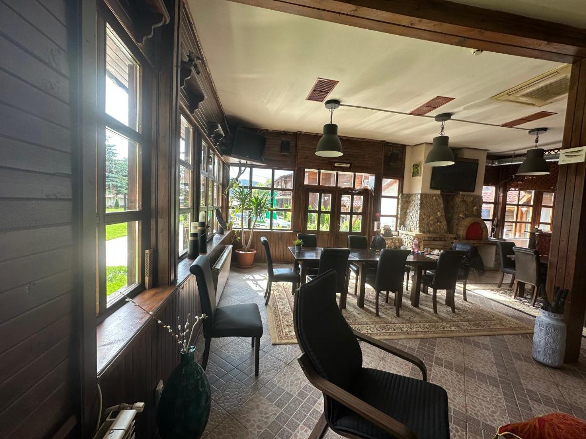 Villa Le Cinema Shiroki Dol Eksteriør billede