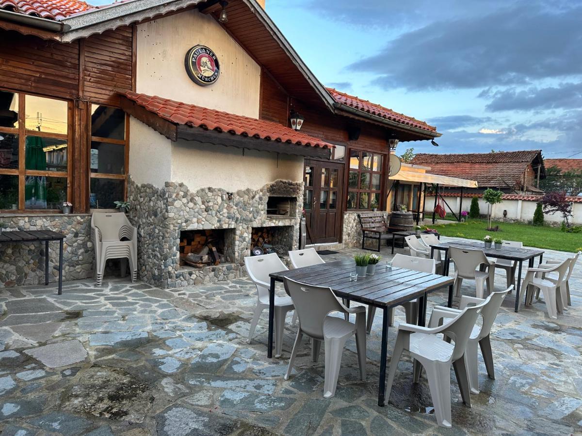 Villa Le Cinema Shiroki Dol Eksteriør billede