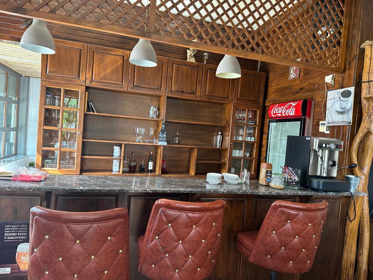 Villa Le Cinema Shiroki Dol Eksteriør billede